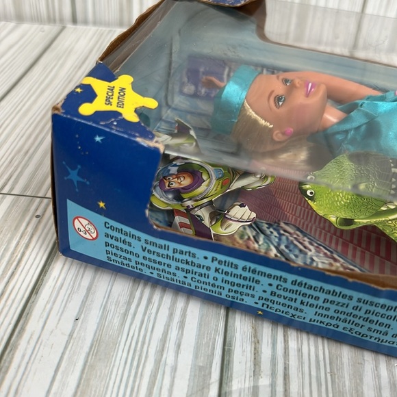 Toy Story 2 Tour Guide Barbie Doll 1999 Special Edition Disney Pixar 24015 NIB - Picture 10 of 11
